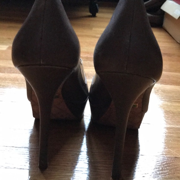 L.A.M.B. Oxford lace up peep toe pumps - Picture 6 of 7
